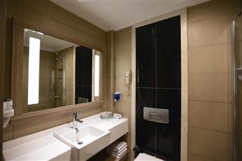 Insula Resort & Spa