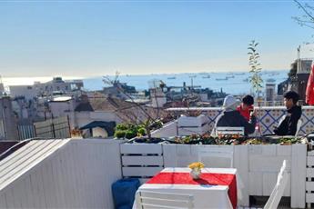 Istanbul Holiday Hotel 3*