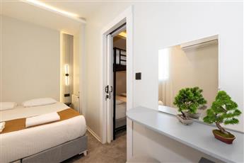 Istanbul Holiday Hotel 3*