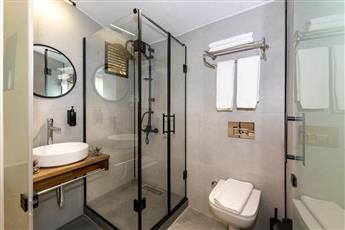 Istanbul Holiday Hotel 3*