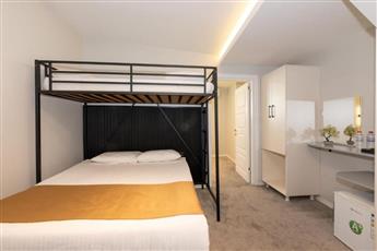 Istanbul Holiday Hotel 3*