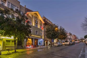 Istanbul Holiday Hotel 3*