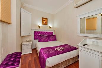 Istanbul Holiday Hotel 3*