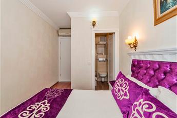 Istanbul Holiday Hotel 3*