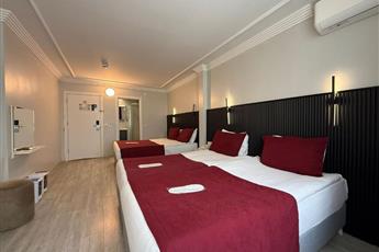 Istanbul Holiday Hotel