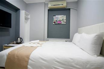 Istanbul Palace Hotel 3*