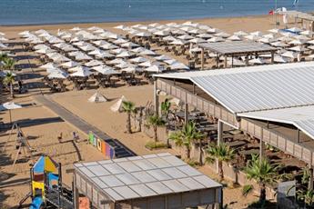 Jacaranda Luxury Resort