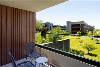 Jacaranda Luxury Resort