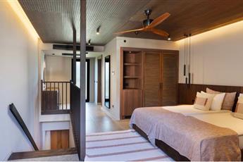 Jacaranda Luxury Resort