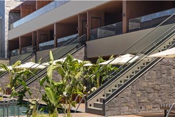 Jacaranda Luxury Resort