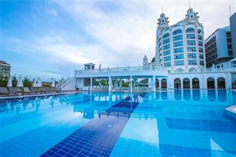 Jadore Deluxe Hotel & Spa