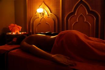 Jadore Deluxe Hotel & Spa