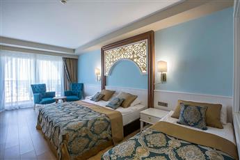 Jadore Deluxe Hotel & Spa