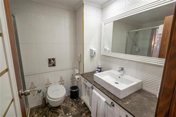 Jadore Deluxe Hotel & Spa