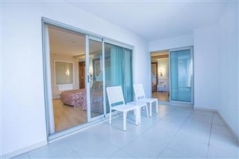 Jadore Deluxe Hotel & Spa