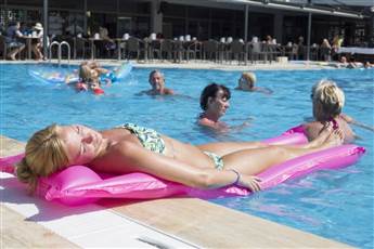 Jasmin Beach Hotel 4*