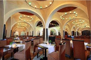 Jaz Makadi Oasis Resort 5*