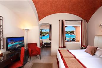 Jaz Makadi Oasis Resort 5*