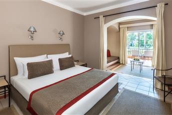 Jaz Makadi Oasis Resort 5*