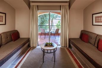 Jaz Makadi Oasis Resort 5*