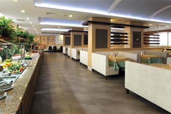 Julian Club Hotel 4*