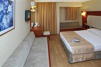 Julian Club Hotel