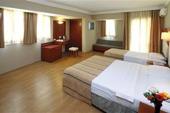 Julian Club Hotel