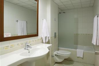 Julian Club Hotel
