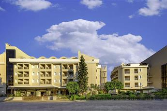 Julian Club Hotel