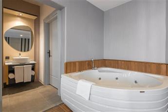 Jura Hotels Ada Beach Kusadasi 4*