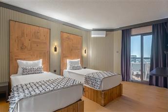 Jura Hotels Ada Beach Kusadasi 4*