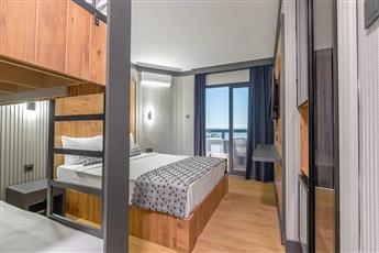 Jura Hotels Ada Beach Kusadasi 4*