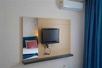 Jura Hotels Lara Resort 5*