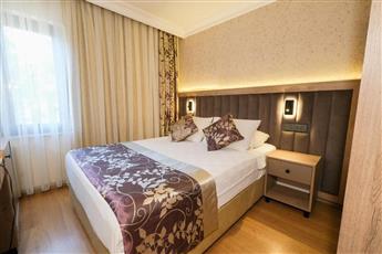 Kandelor Hotel