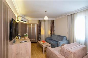 Kandelor Hotel