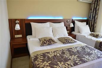 Kandelor Hotel