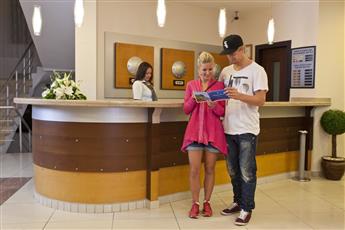 Kandelor Hotel