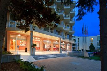 Karlovo Hotel 3*