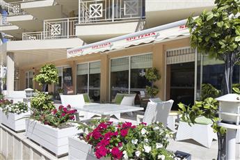 Karlovo Hotel 3*