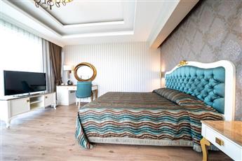 Karmir Resort & Spa
