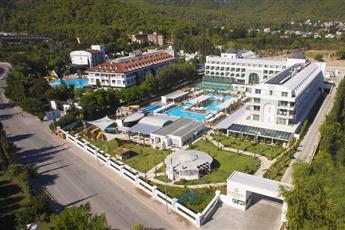 Karmir Resort & Spa