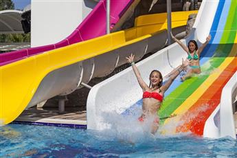 Karmir Resort & Spa