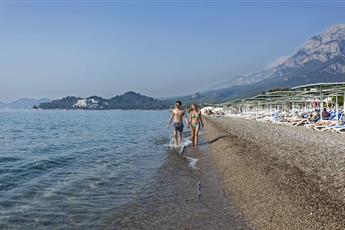 Karmir Resort & Spa