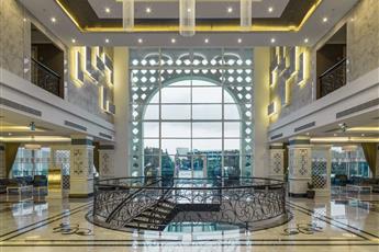 Karmir Resort & Spa