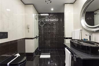 Karmir Resort & Spa