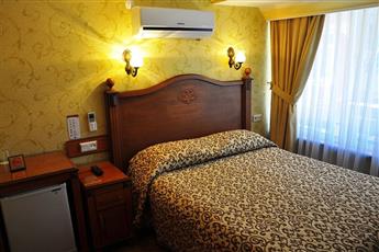 Kaya Madrid Hotel 3*