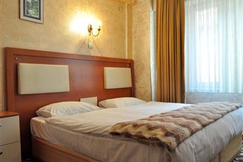 Kaya Madrid Hotel