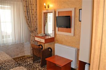 Kaya Madrid Hotel