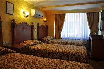 Kaya Madrid Hotel