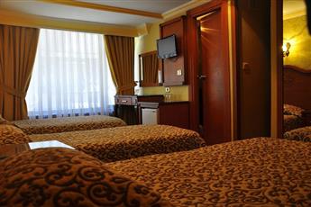 Kaya Madrid Hotel